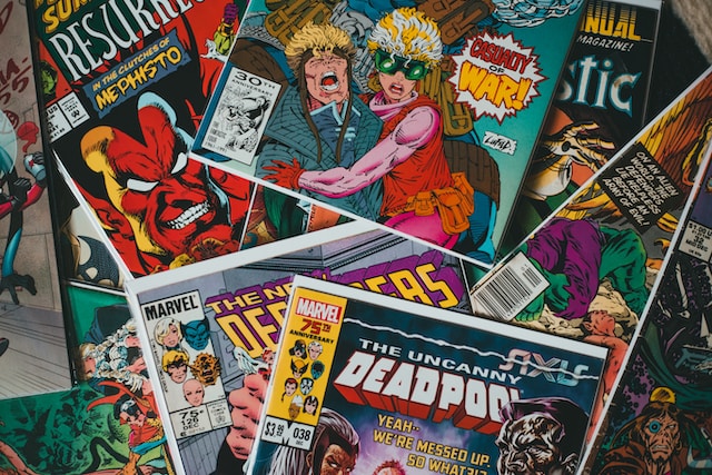 Comic Book Editors: 8 Pros to Make Your Comic Book Go KAPOW!